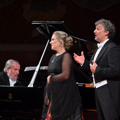 Diana Damrau, Jonas Kaufmann and Helmut Deutsch at Palau de la Música Catalana. Photo: (C) Antoni Bofill